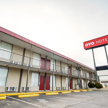 Oyo Hotel Hutchinson West 4Th Ave Ngoại thất bức ảnh