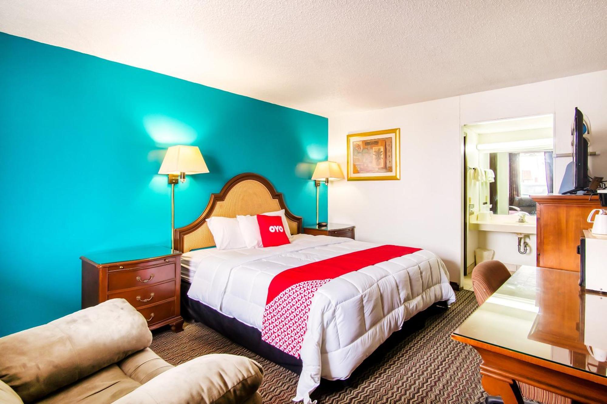Oyo Hotel Hutchinson West 4Th Ave Ngoại thất bức ảnh