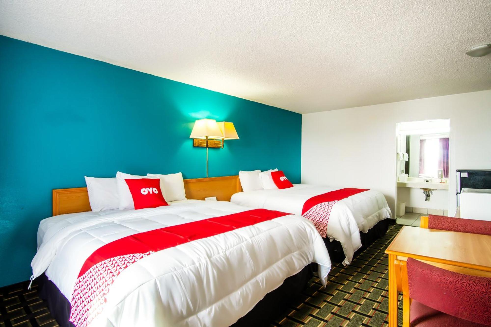 Oyo Hotel Hutchinson West 4Th Ave Ngoại thất bức ảnh