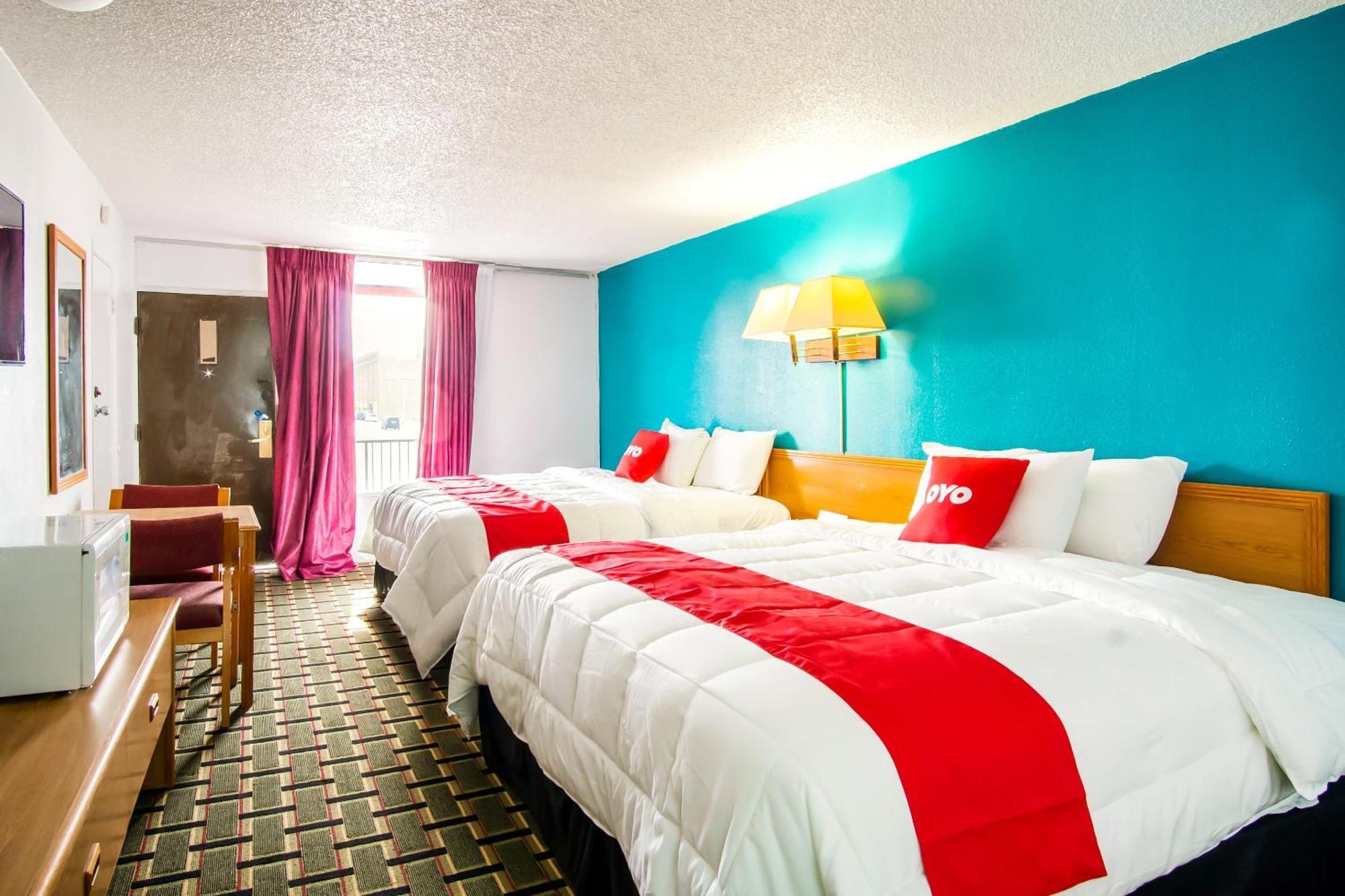 Oyo Hotel Hutchinson West 4Th Ave Ngoại thất bức ảnh